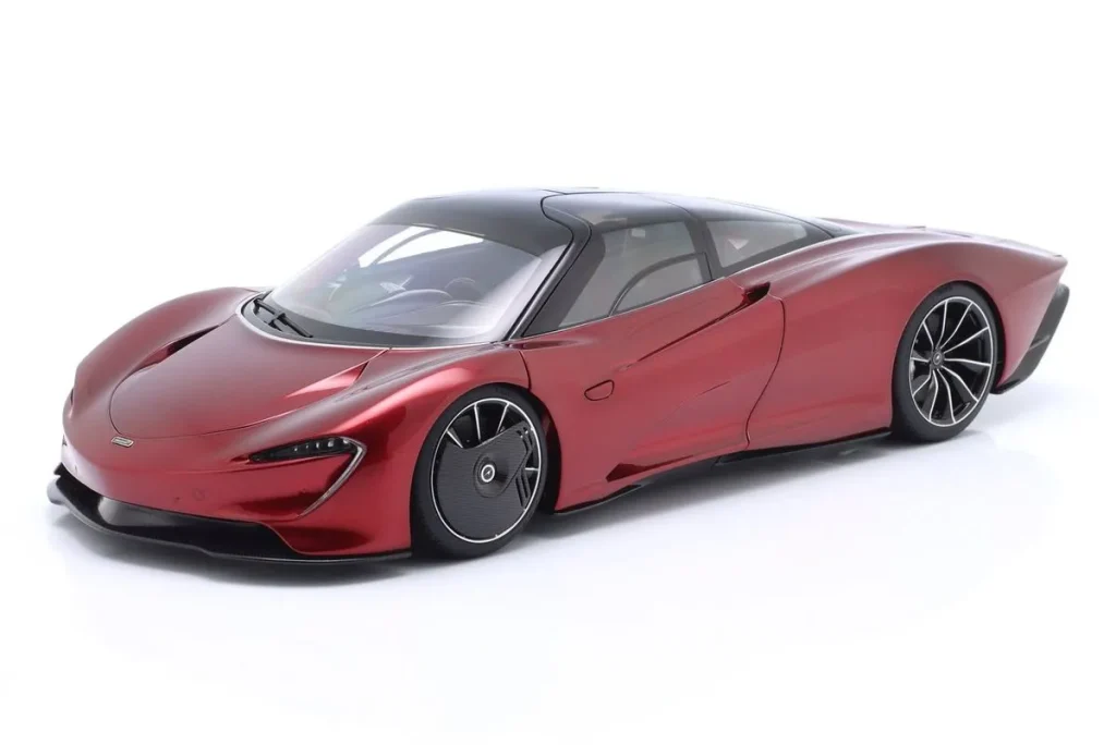 Model 1:18 McLaren Speedtail year 2020 red AUTOart