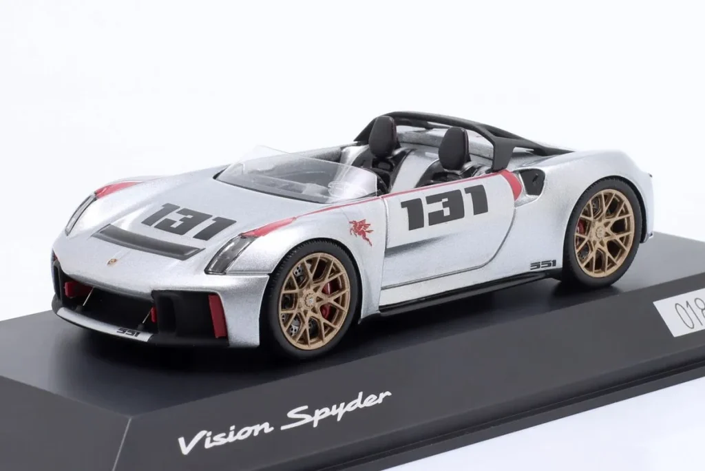โมเดลรถ 1:43 Porsche Vision Spyder ปี 2020 สีเงิน Spark