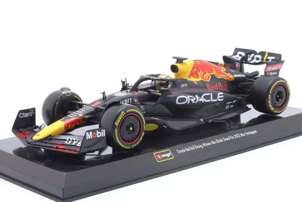 โมเดลรถ 1:24 Red Bull Racing RB18 #1 Max Verstappen ฟอร์มูล่าวัน ปี 2022 Bburago