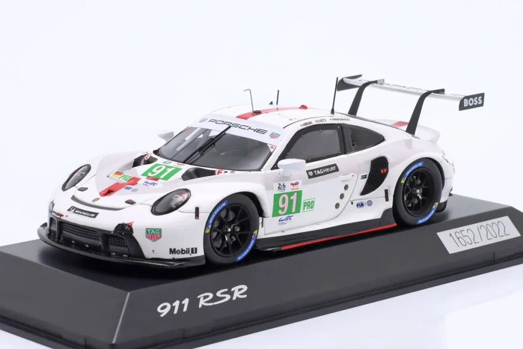 โมเดลรถ 1:43 Porsche 911 RSR-19 #91 Gianmaria Bruni, Richard Lietz, Frédéric Makowiecki 24 ชั่วโมง เลอมังส์ ปี 2022 Spark
