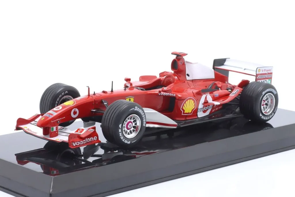 车型 1:24 Ferrari F2004 #1 Michael Schumacher 一级方程式世界冠军年 2004 Premium Collectibles