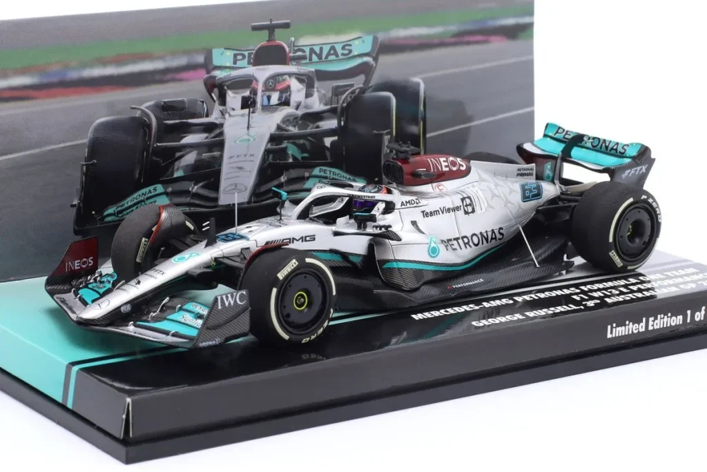 โมเดลรถ 1:43 Mercedes-AMG F1 W13 E Performance #63 George Russell ฟอร์มูล่าวัน ปี 2022 Minichamps 447220363