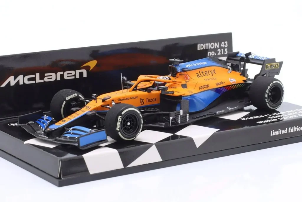 Model 1:43 McLaren MCL35M #3 Daniel Ricciardo Formula One year 2021 Minichamps 537215803