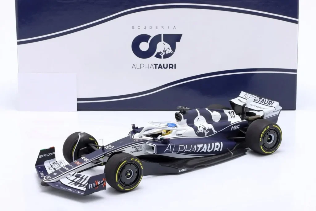 โมเดลรถ 1:18 AlphaTauri AT03 #10 Pierre Gasly Bahrain GP ฟอร์มูล่าวัน ปี 2022 Minichamps 147220110
