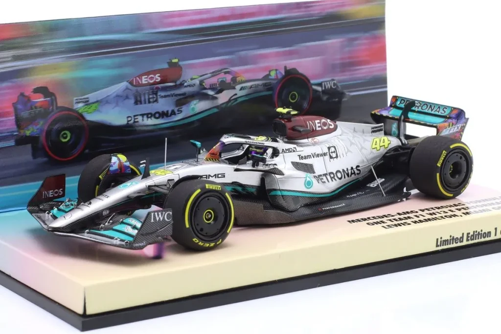 โมเดลรถ 1:43 Mercedes-AMG F1 W13 E Performance #44 Lewis Hamilton ฟอร์มูล่าวัน ปี 2022 Minichamps 447220544