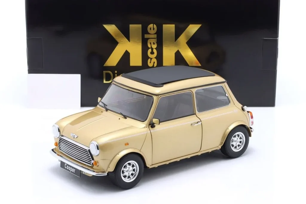 โมเดลรถ 1:12 Mini Cooper RHD พร้อม Sonnendach สีทองเมทัลลิก KK-Scale
