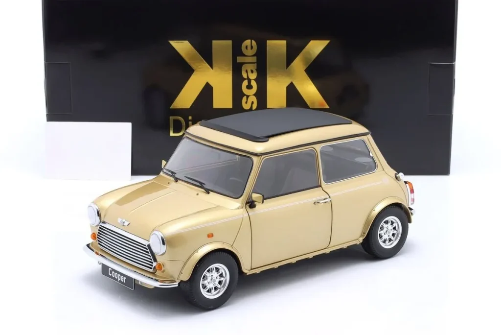 โมเดลรถ 1:12 Mini Cooper LHD พร้อม Sonnendach สีทองเมทัลลิก KK-Scale