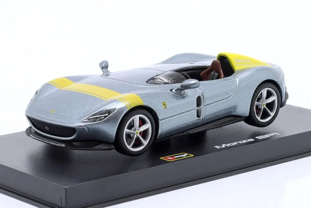 โมเดลรถ 1:43 Ferrari Monza SP1 ปี 2019 สีเทาเงินเมทัลลิก / เหลือง Bburago 18-36912