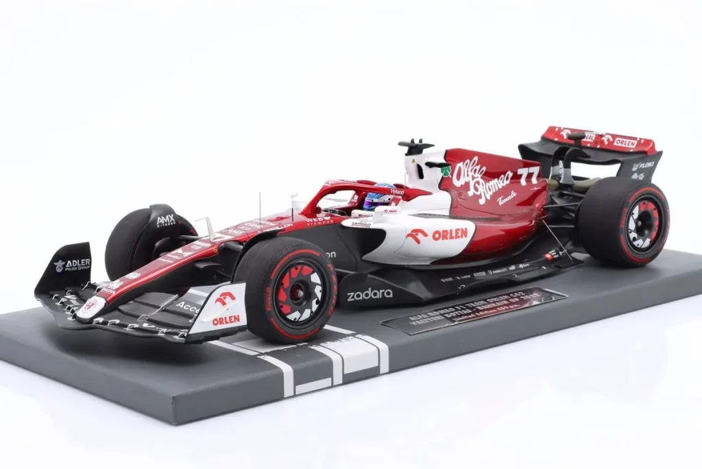 โมเดลรถ 1:18 Alfa Romeo C42 #77 Valtteri Bottas อันดับ 6 Bahrain GP ฟอร์มูล่าวัน ปี 2022 Minichamps