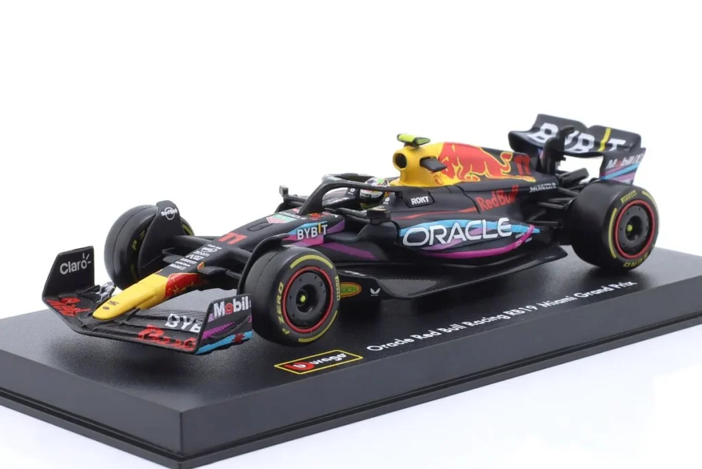 โมเดลรถ 1:43 Red Bull Racing RB19 #11 Sergio Pérez ฟอร์มูล่าวัน ปี 2023 Bburago 18-38083MIAMI #11