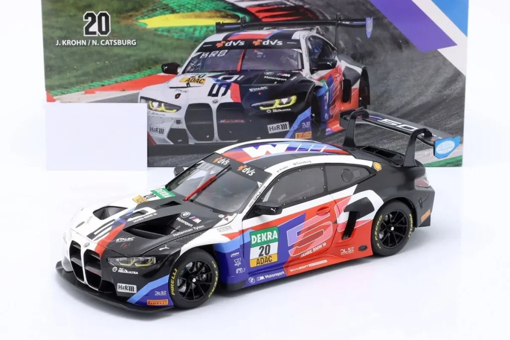 车型 1:18 BMW M4 GT3 #20 Jesse Krohn, Nicky Catsburg GT Masters 年 2022 Minichamps