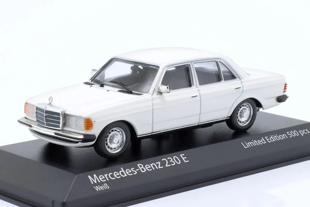 โมเดลรถ 1:43 Mercedes-Benz 230E (W123) ปี 1982 สีขาว Minichamps