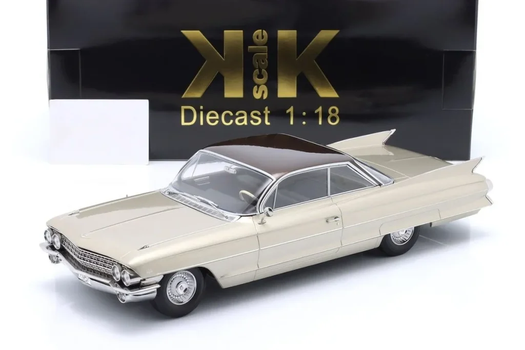 โมเดลรถ 1:18 Cadillac Series 62 Coupe DeVille ปี 1961 สีเบจเมทัลลิก KK-Scale