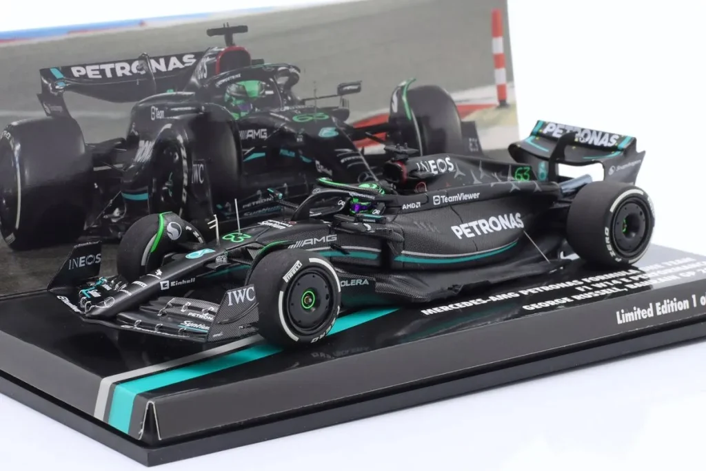 โมเดลรถ 1:43 Mercedes-AMG F1 M14 E Performance #63 George Russell ฟอร์มูล่าวัน ปี 2023 Minichamps