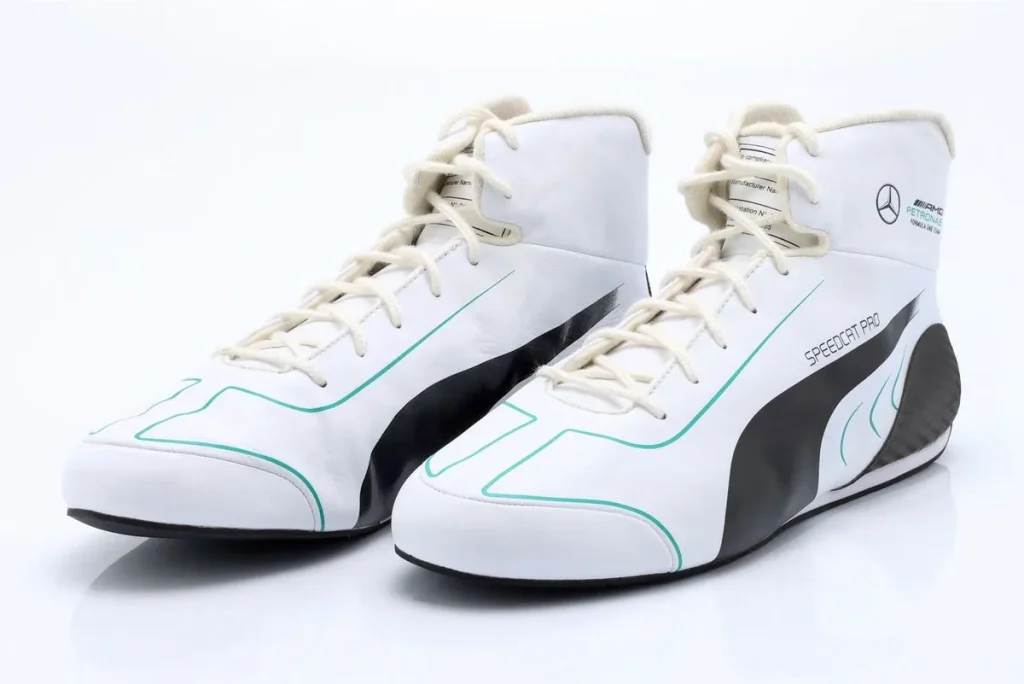ของที่ระลึก Puma Rennfahrerschuhe Mercedes Speedcat Pro Replica ขาว EU 44,5 / US 11 สีขาว / ดำ / เขียว