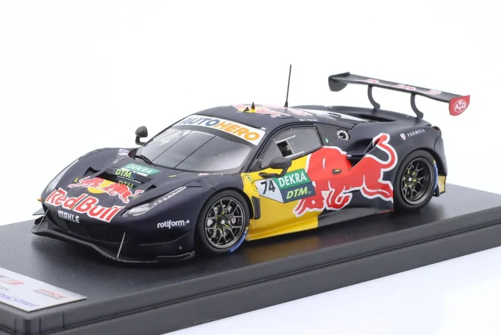 โมเดลรถ 1:43 Ferrari 488 GT3 Evo #74 Felipe Fraga DTM ปี 2022 LookSmart