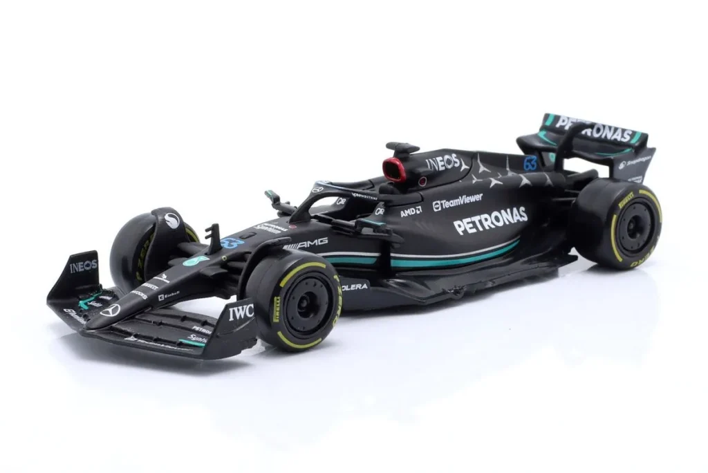 โมเดลรถ 1:43 Mercedes-AMG F1 W14 E Performance #63 George Russell ฟอร์มูล่าวัน ปี 2023 Bburago