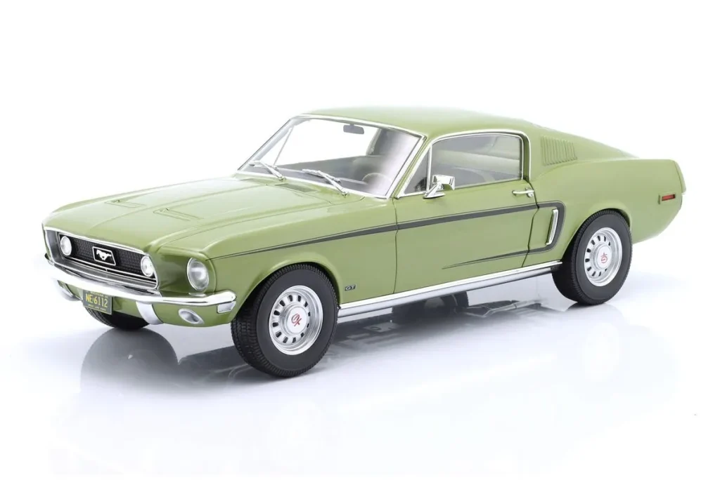 โมเดลรถ 1:12 Ford Mustang Fastback GT ปี 1968 สีเขียวอ่อนเมทัลลิก Norev