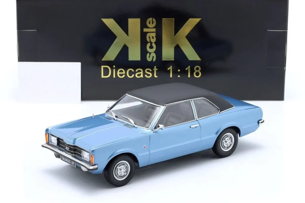 车型 1:18 Ford Taunus GT Limousine 含 Vinyldach 年 1971 金属蓝 / 哑光黑 KK-Scale