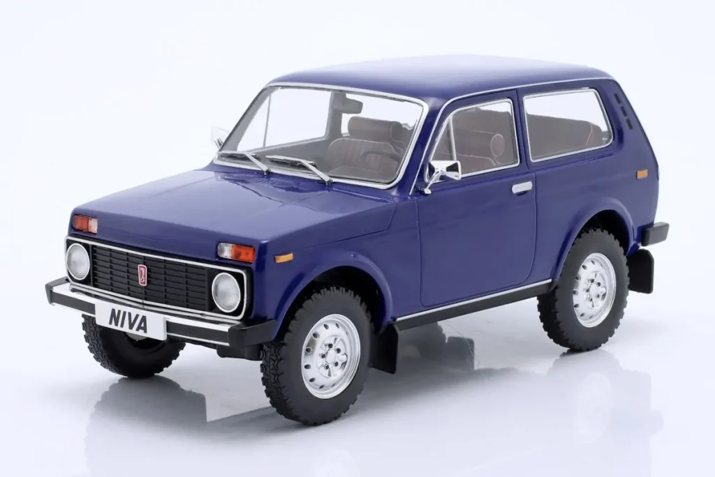 โมเดลรถ 1:18 Lada Niva ปี 1976 สีน้ำเงินเข้ม ModelCarGroup