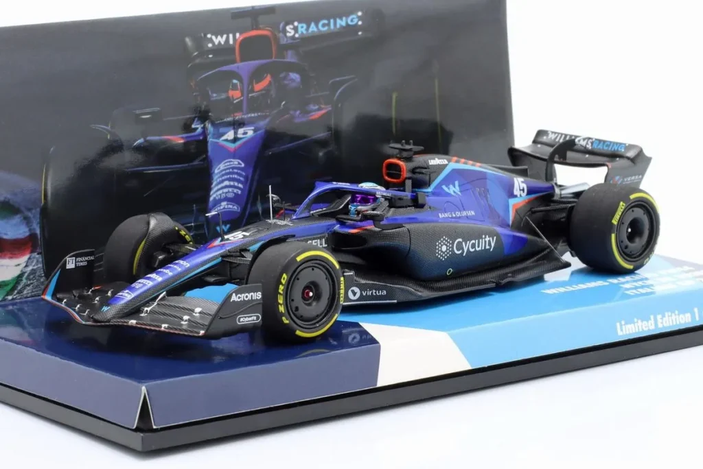 โมเดลรถ 1:43 Williams FW44 #45 Nyck de Vries ฟอร์มูล่าวัน ปี 2022 Minichamps