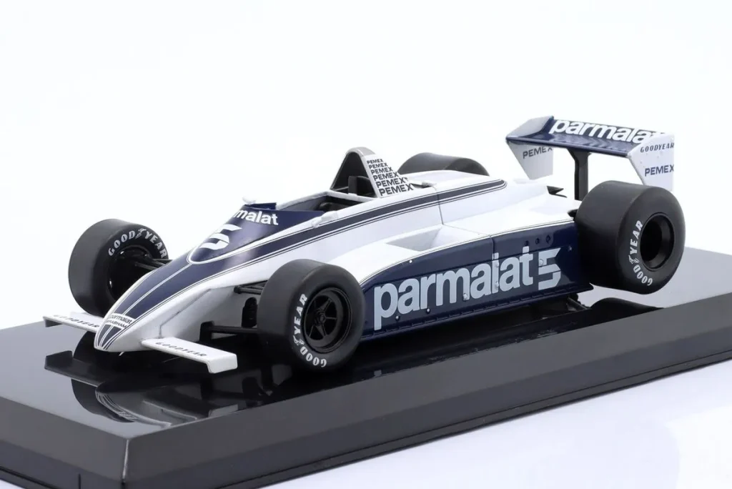 โมเดลรถ 1:24 Brabham BT49C #5 Nelson Piquet ฟอร์มูล่าวัน ปี 1981 Premium Collectibles
