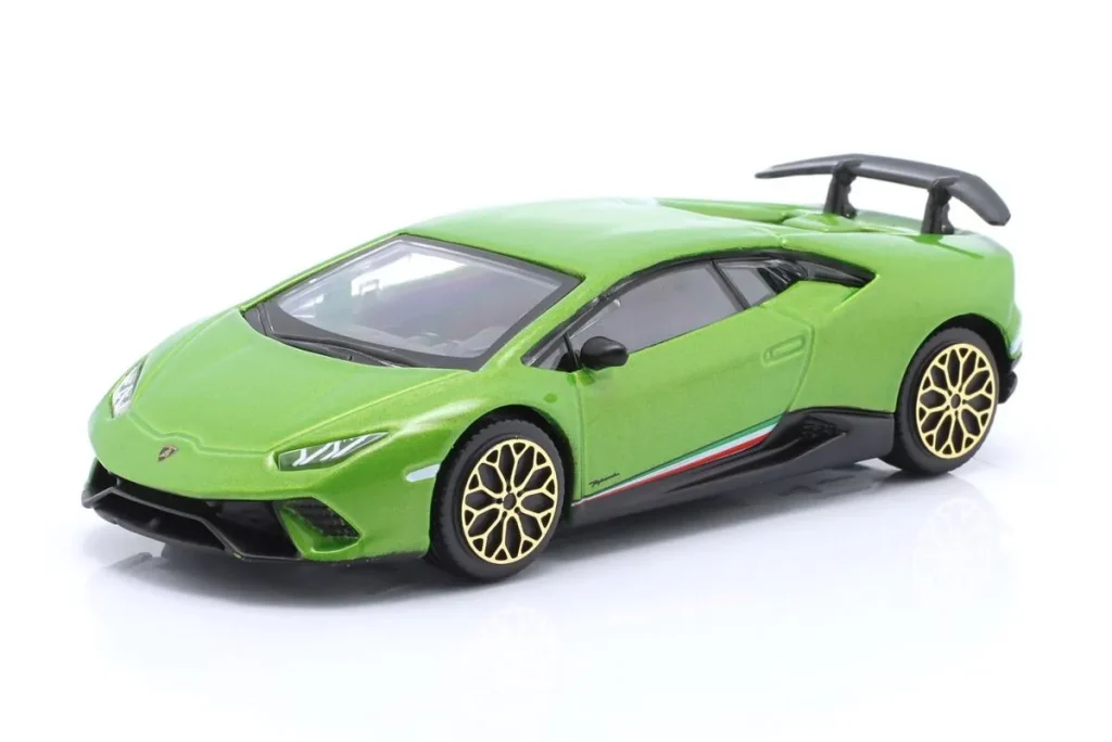 โมเดลรถ 1:43 Lamborghini Huracan Performante ปี 2017 สีเขียวเมทัลลิก Bburago
