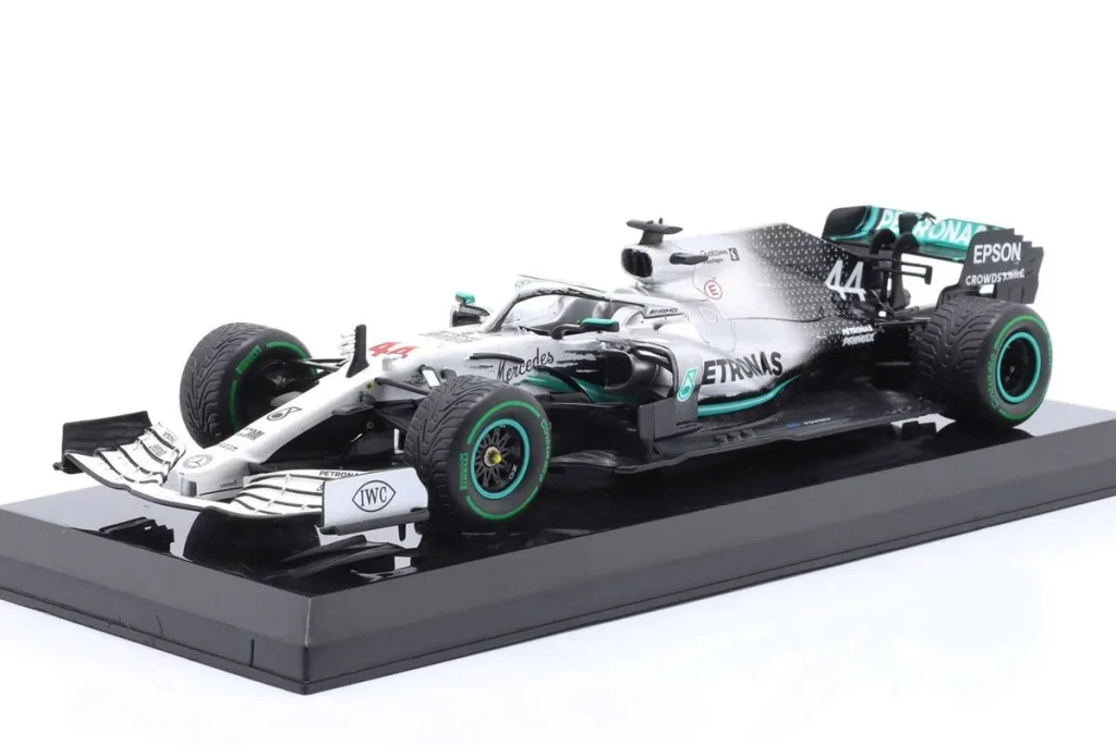 โมเดลรถ 1:24 Mercedes-AMG F1 W10 EQ Power+ #44 Lewis Hamilton โพลโพซิชัน Deutschland GP Hockenheim / ฟอร์มูล่าวัน แชมป์โลก ปี 2019 Premium Collectibles