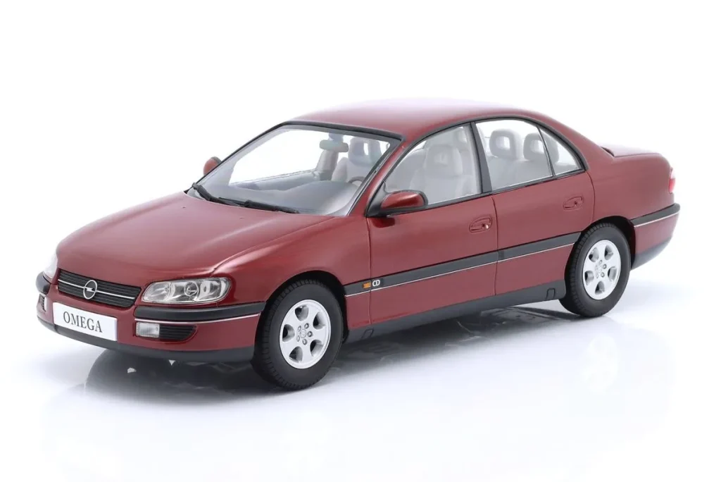 โมเดลรถ 1:18 Opel Omega B ปี 1996 สีแดงเข้มเมทัลลิก Triple9