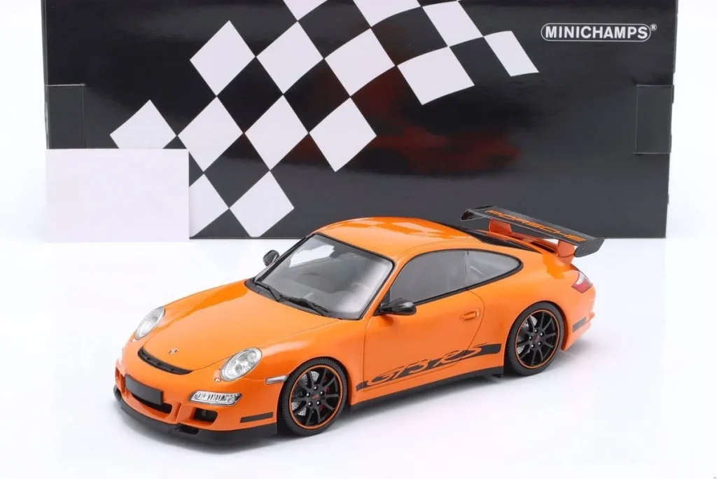 Model 1:18 Porsche 911 (997) GT3 RS year 2007 orange Minichamps