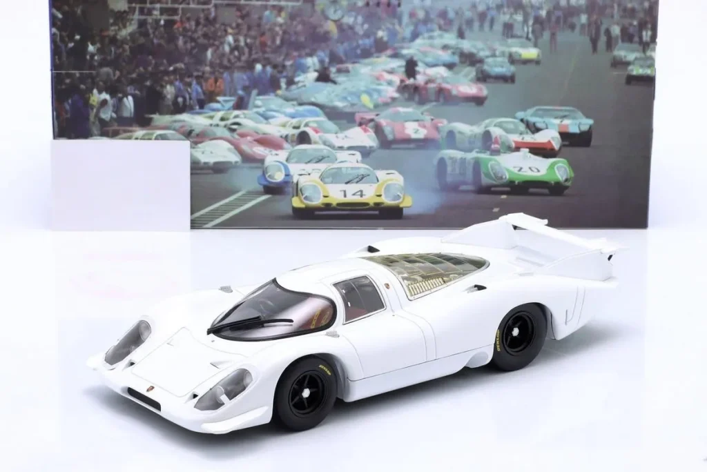 โมเดลรถ 1:18 Porsche 917 LH Plain Body Version ปี 1969 สีขาว WERK83