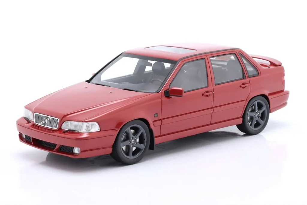 โมเดลรถ 1:18 Volvo S70R ปี 1998 สีแดง Radscale Models