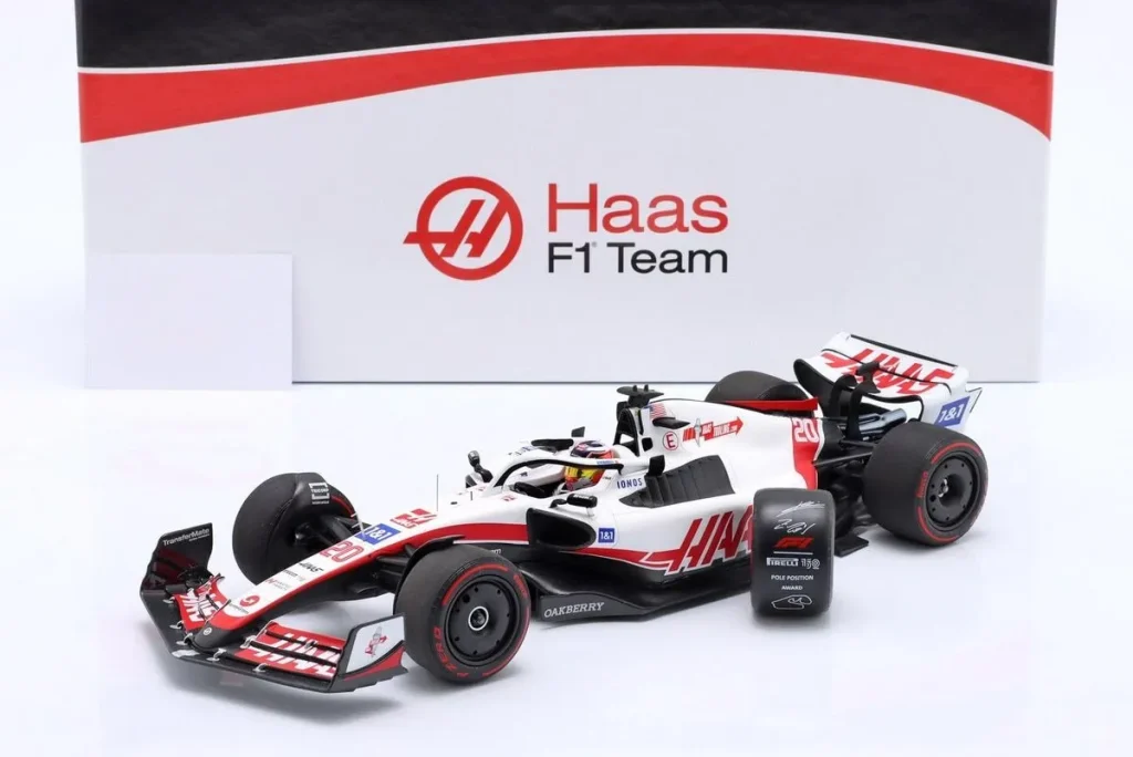 โมเดลรถ 1:18 Haas VF-22 #20 Kevin Magnussen ฟอร์มูล่าวัน ปี 2022 Minichamps 147222120