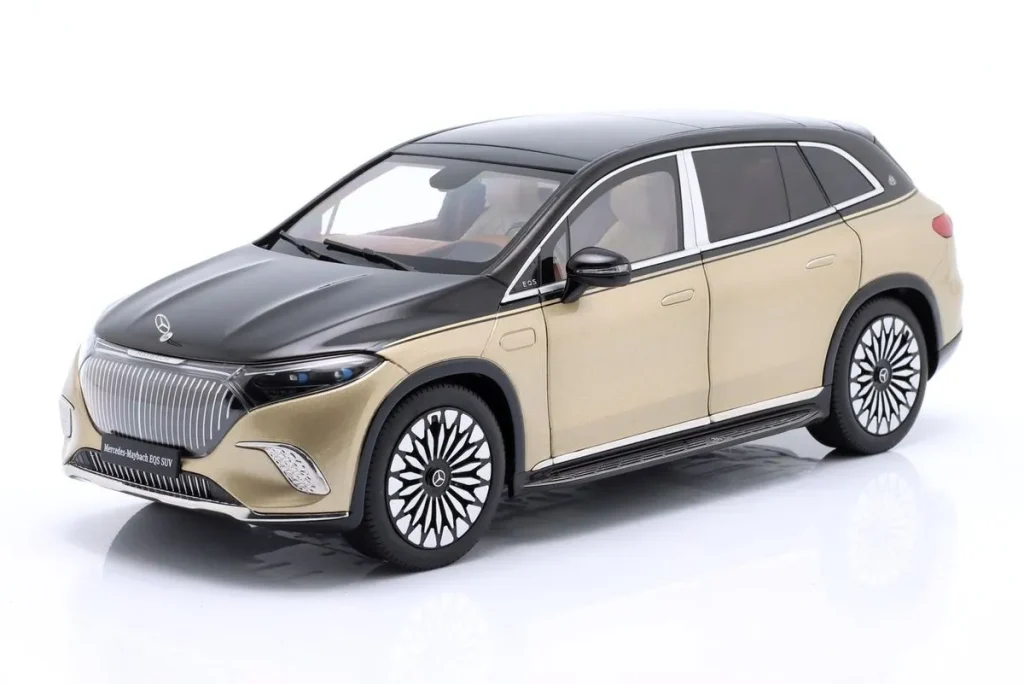 โมเดลรถ 1:18 Mercedes-Maybach EQS 680 SUV (Z296) ปี 2024 สีดำ / ทองเมทัลลิก NZG
