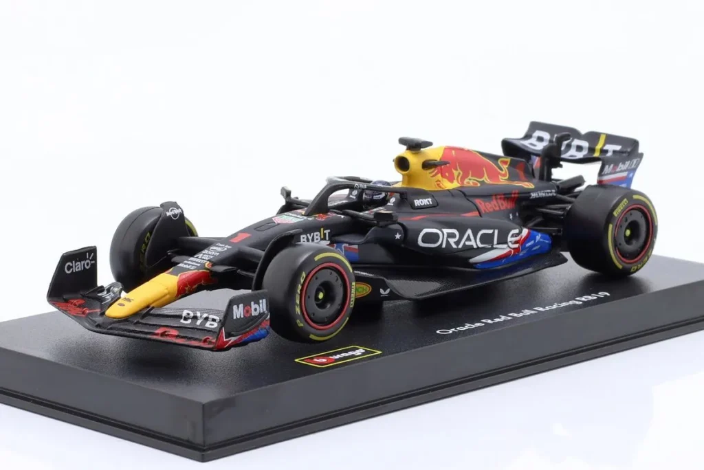 โมเดลรถ 1:43 Red Bull Racing RB19 #1 Max Verstappen ฟอร์มูล่าวัน ปี 2023 Bburago 18-38083 USA #1
