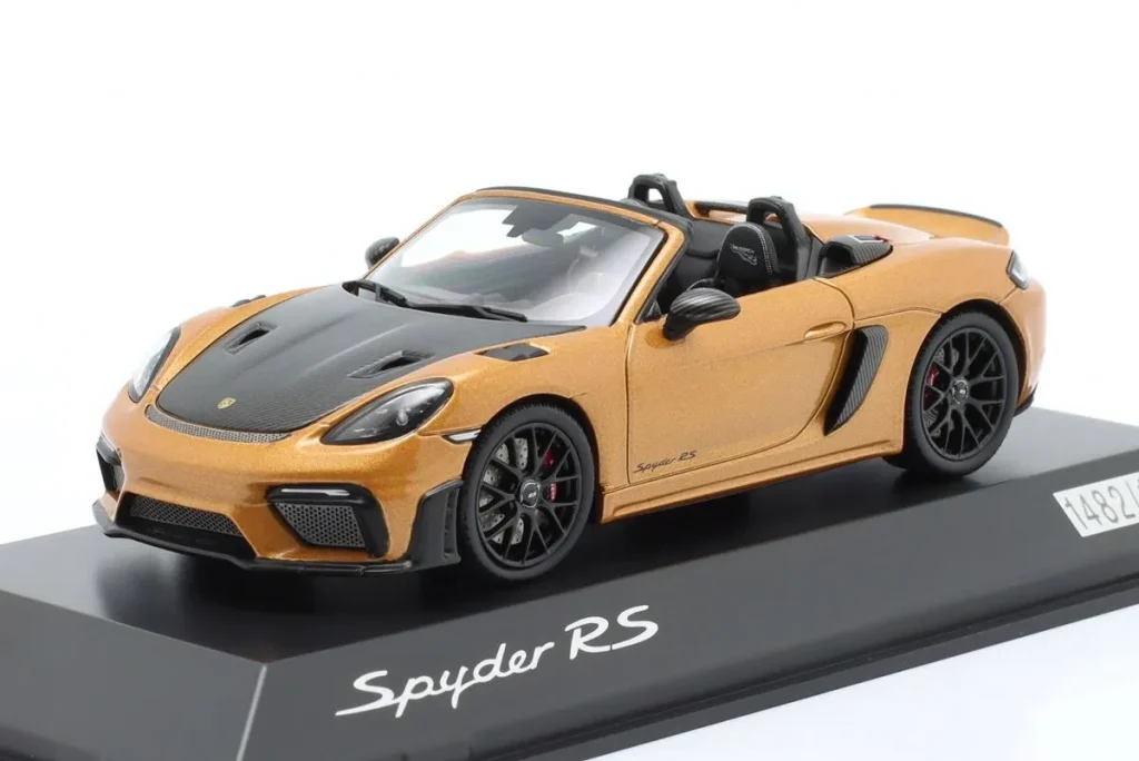 โมเดลรถ 1:43 Porsche 718 (982) Spyder RS ปี 2024 สีทองเมทัลลิก Spark