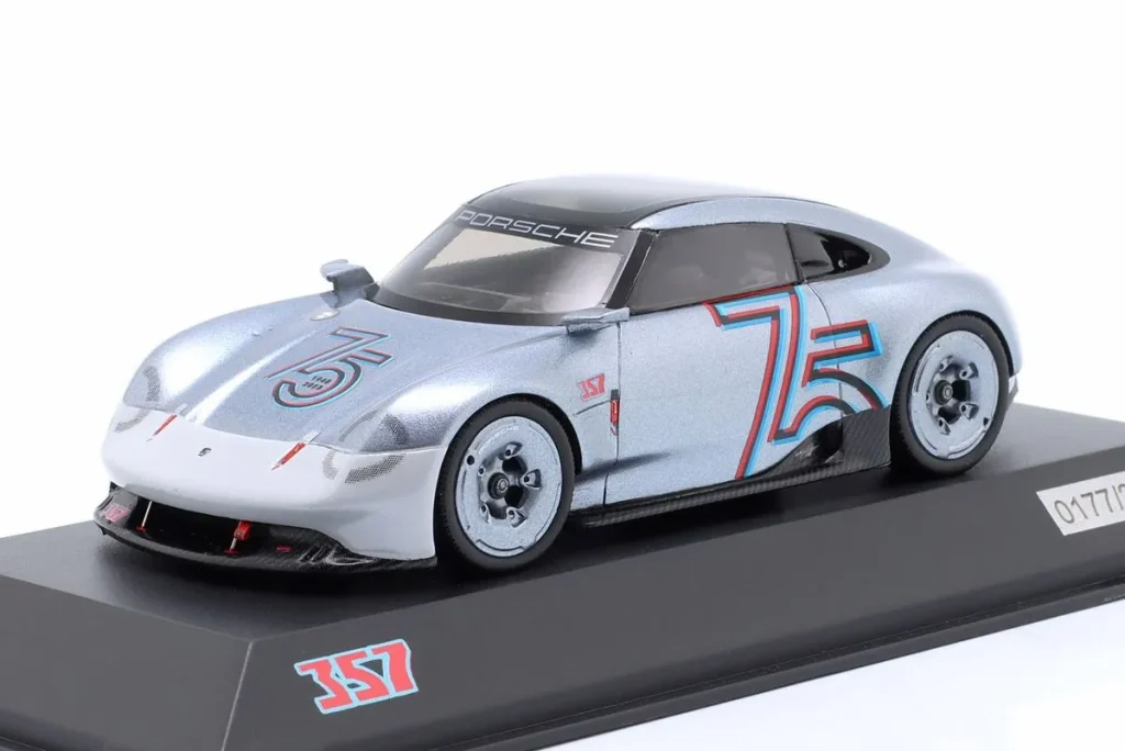 โมเดลรถ 1:43 Porsche Vision 357 Studie สีเงิน Spark