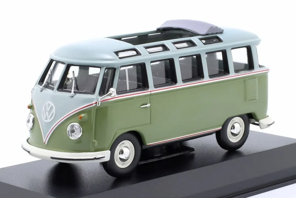 车型 1:43 Volkswagen VW T1 Samba 年 1961 绿色 / 灰色 Minichamps