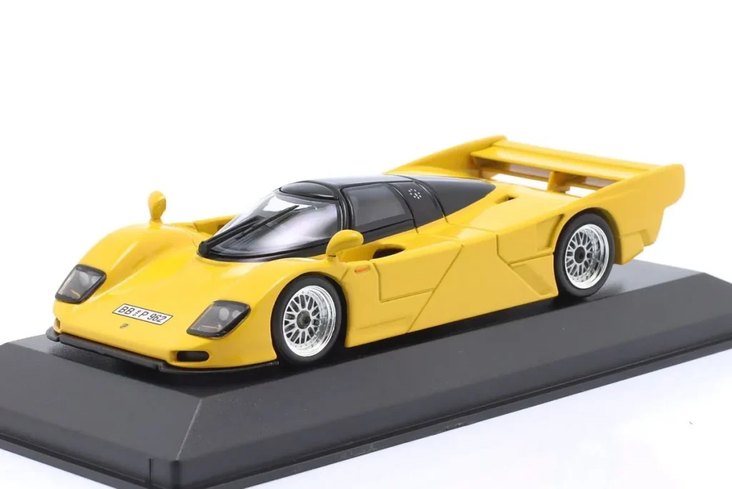 โมเดลรถ 1:43 Dauer Porsche 962 GT ปี 1994 สีเหลือง Minichamps