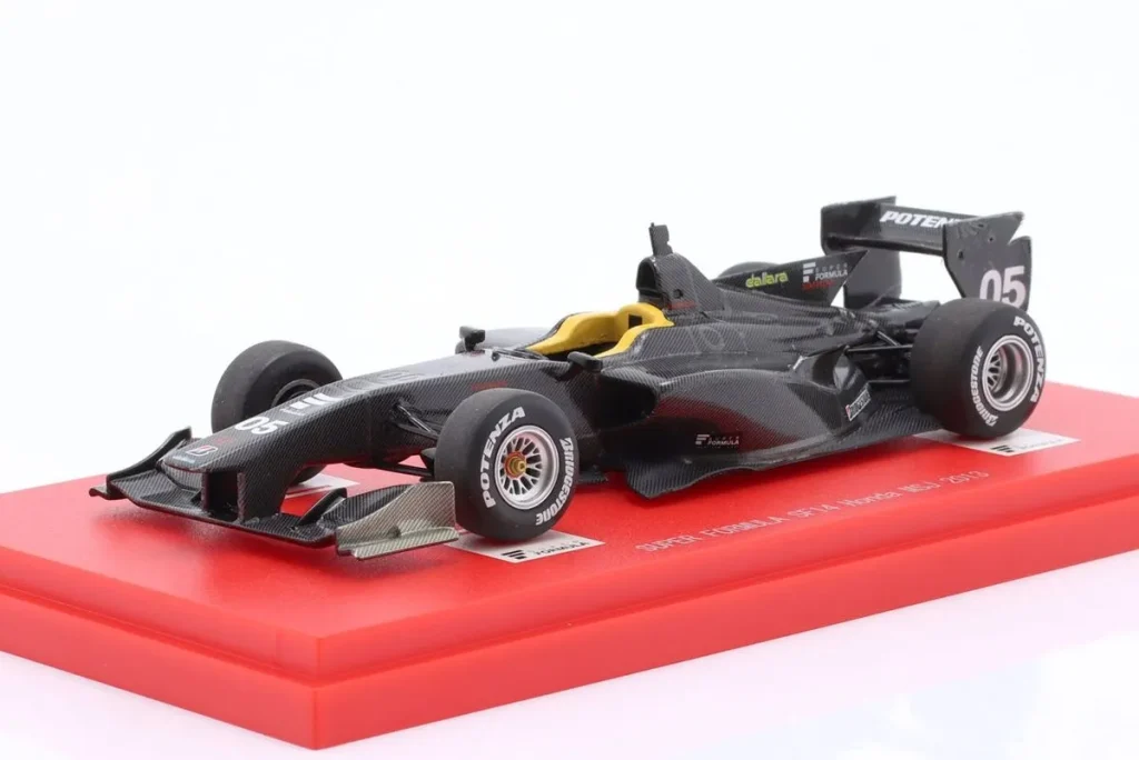 โมเดลรถ 1:43 Dallara SF14 #05 Shakedown Super Formula ปี 2014 Ebbro