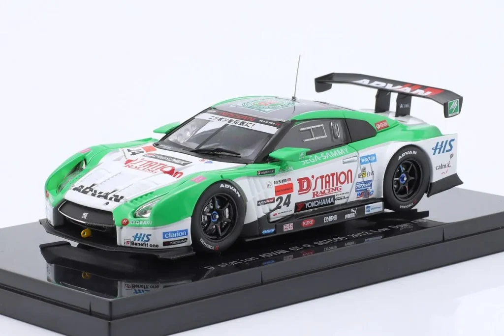 车型 1:43 Nissan GT-R GT500 #24 Hironobu Yasuda, Björn Wirdheim GT500 Super GT Serie Japan 年 2012 Ebbro