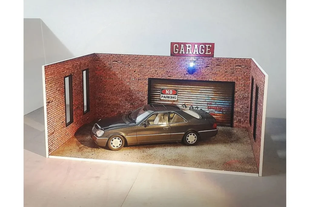 ไดโอรามา 1:18 Diorama-Bausatz Backstein Garagen Set mehrfarbiges Rolltor Dioramatoys