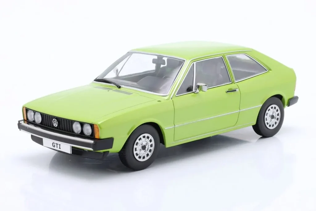 โมเดลรถ 1:18 Volkswagen VW Scirocco GTI ปี 1976 สีเขียวอ่อนเมทัลลิก KK-Scale