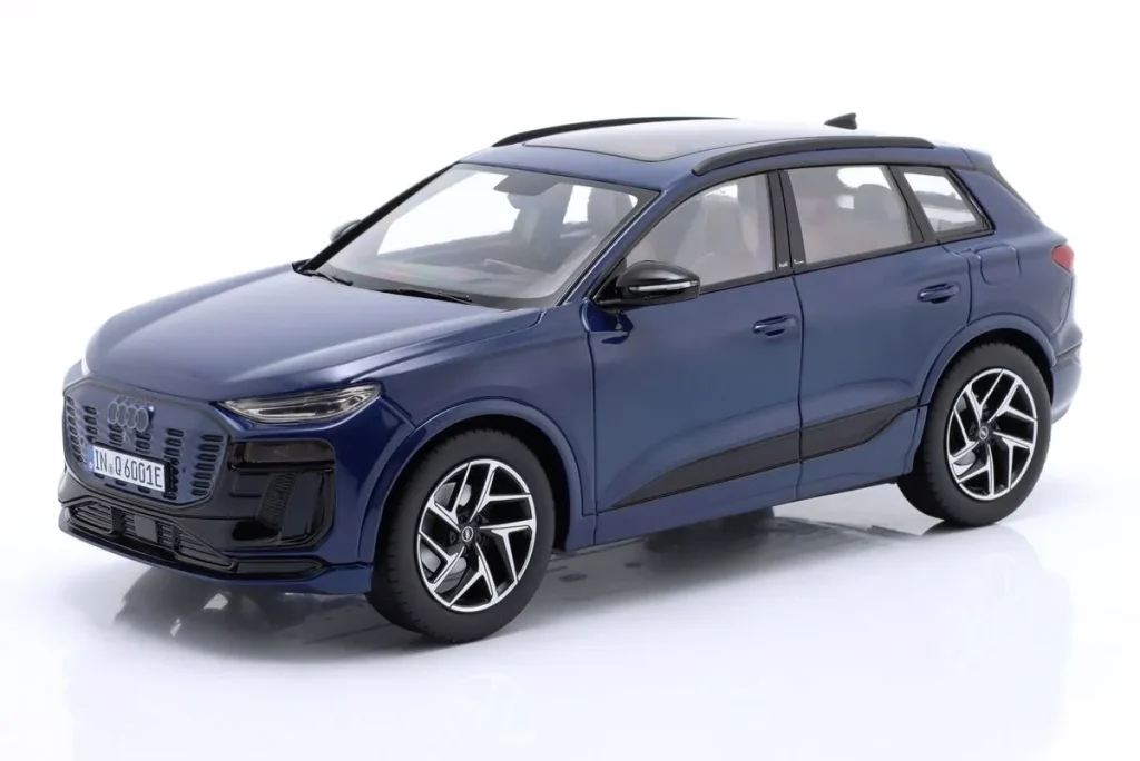 车型 1:18 Audi Q6 e-tron (GF) SUV 年 2024 蓝色 Spark