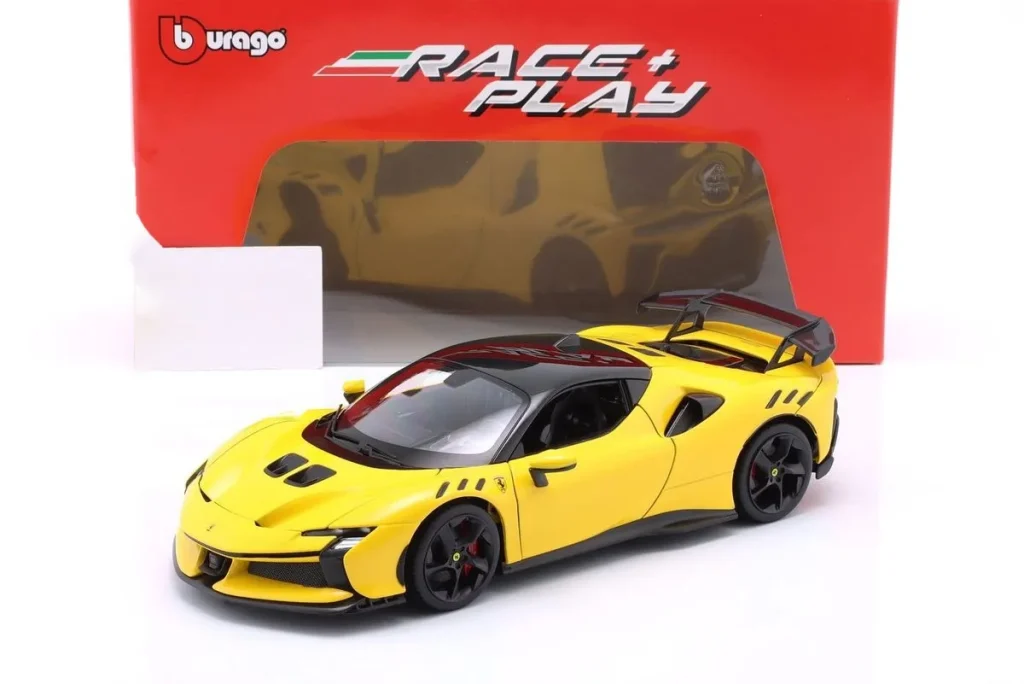 车型 1:18 Ferrari SF90XX Stradale 年 2024 颜色 Modena 发黄 Bburago