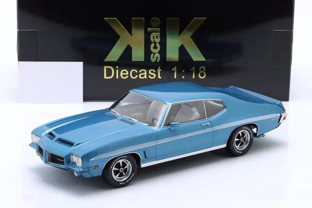 โมเดลรถ 1:18 Pontiac LeMans GTO ปี 1972 สีฟ้าอ่อนเมทัลลิก KK-Scale