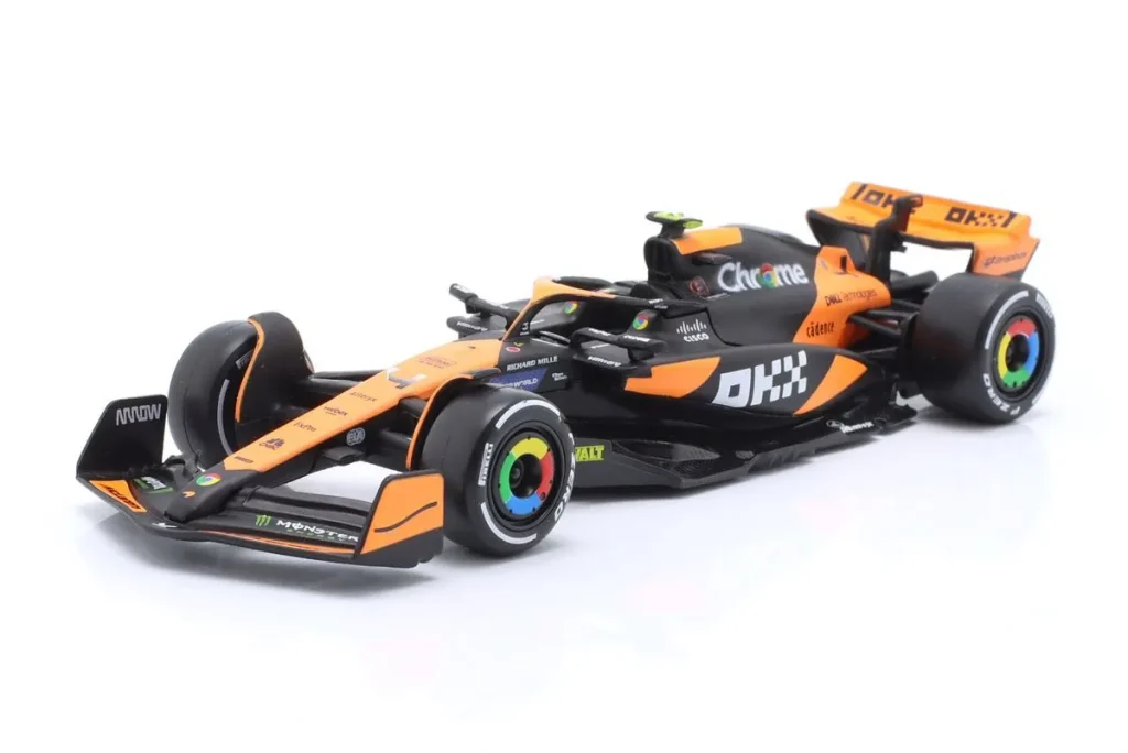 车型 1:43 McLaren MCL38 #4 Lando Norris 一级方程式年 2024 Bburago 18-38214MIAMI #4