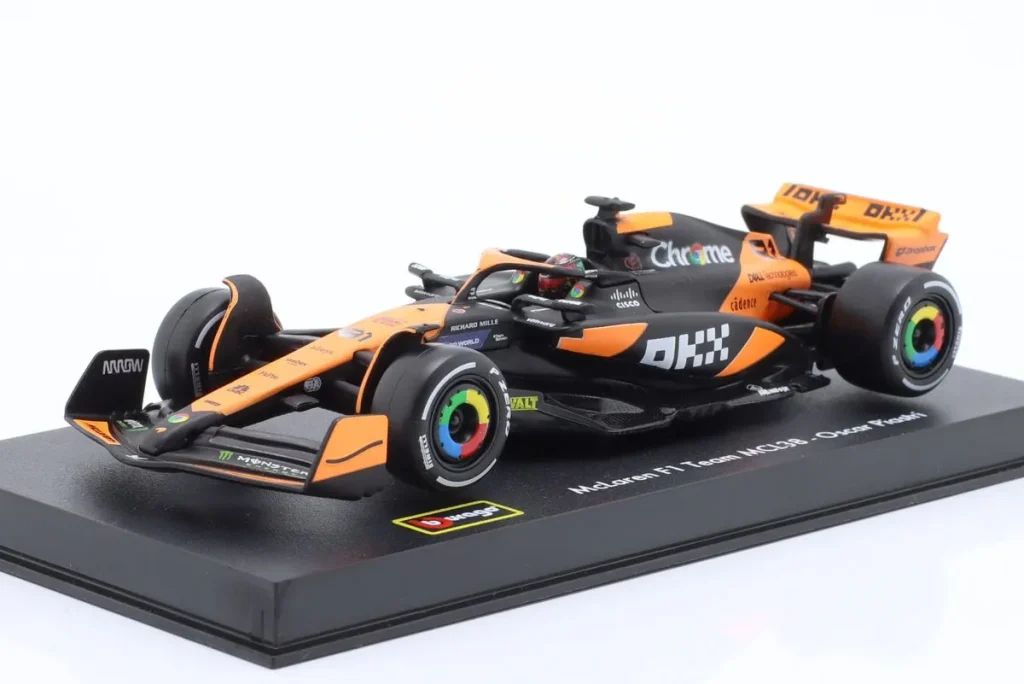 Model 1:43 McLaren MCL38 #81 Oscar Piastri Formula One year 2024 Bburago 18-38215MIAMI #81