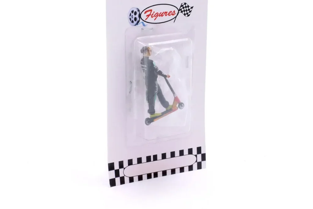手办 1:43 Lewis Hamilton Skate Scooter 2021 Lewis Hamilton 年 2021 Cartrix