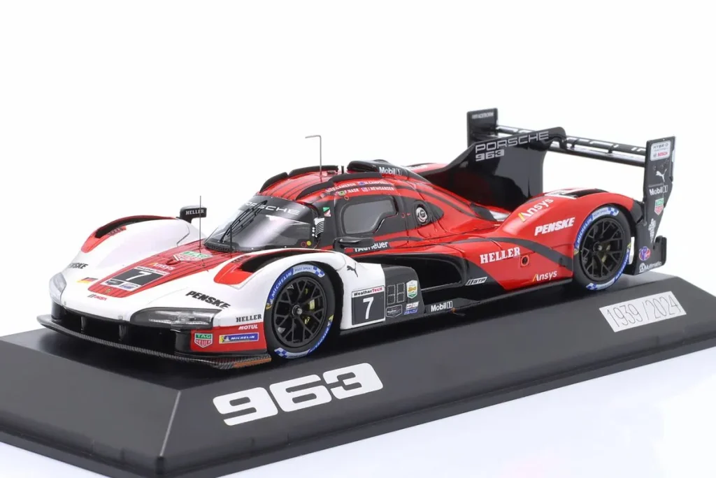โมเดลรถ 1:43 Porsche 963 #7 Dane Cameron, Matt Campbell, Felipe Nasr, Josef Newgarden 24 ชั่วโมง เดย์โทนา ปี 2024 Spark